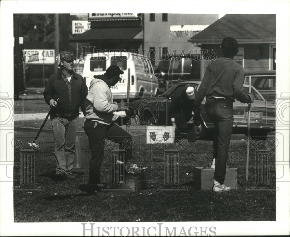 1988 Work Crew Cleaning Trash after the Mardi Gras Parade - Historic Images