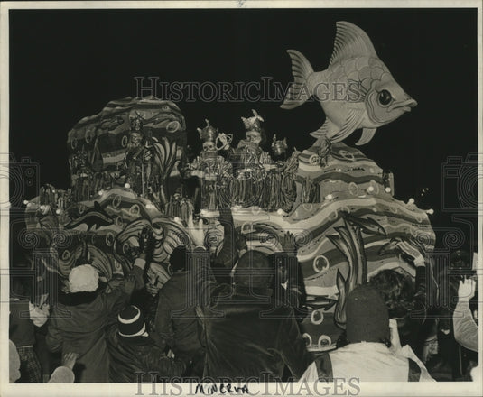 1978 Carnival Parade - Historic Images