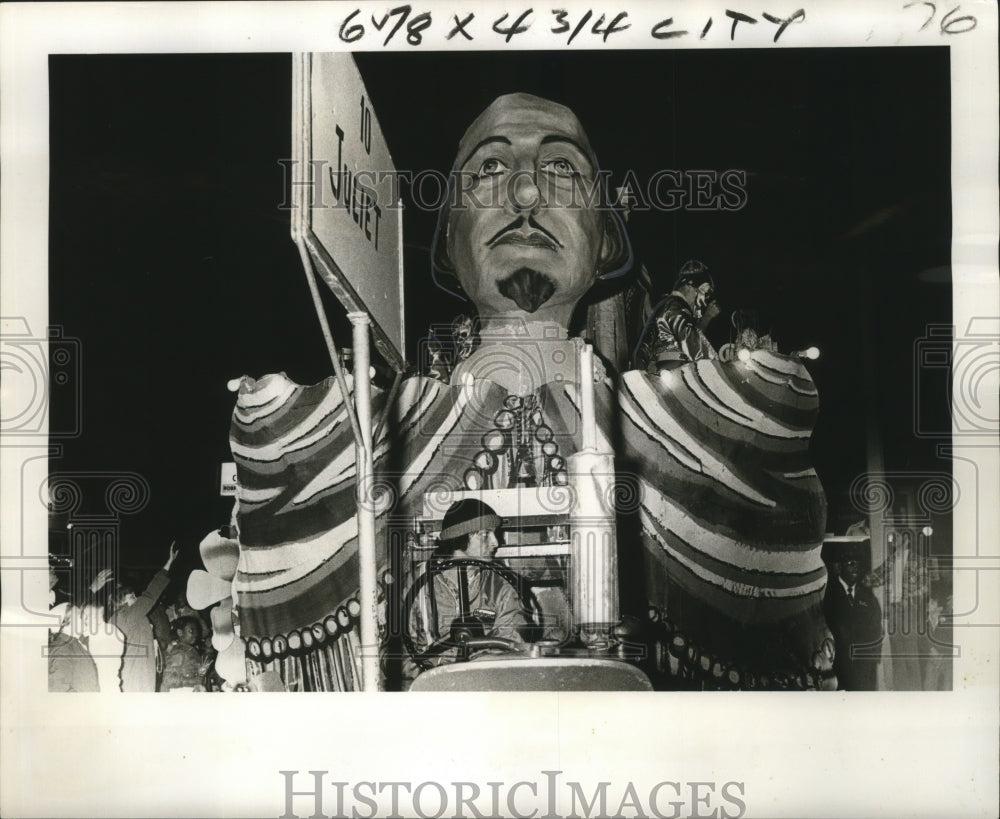 1972 Press Photo Carnival Parade- William Shakespeare at Krewe of Minerva Parade - Historic Images