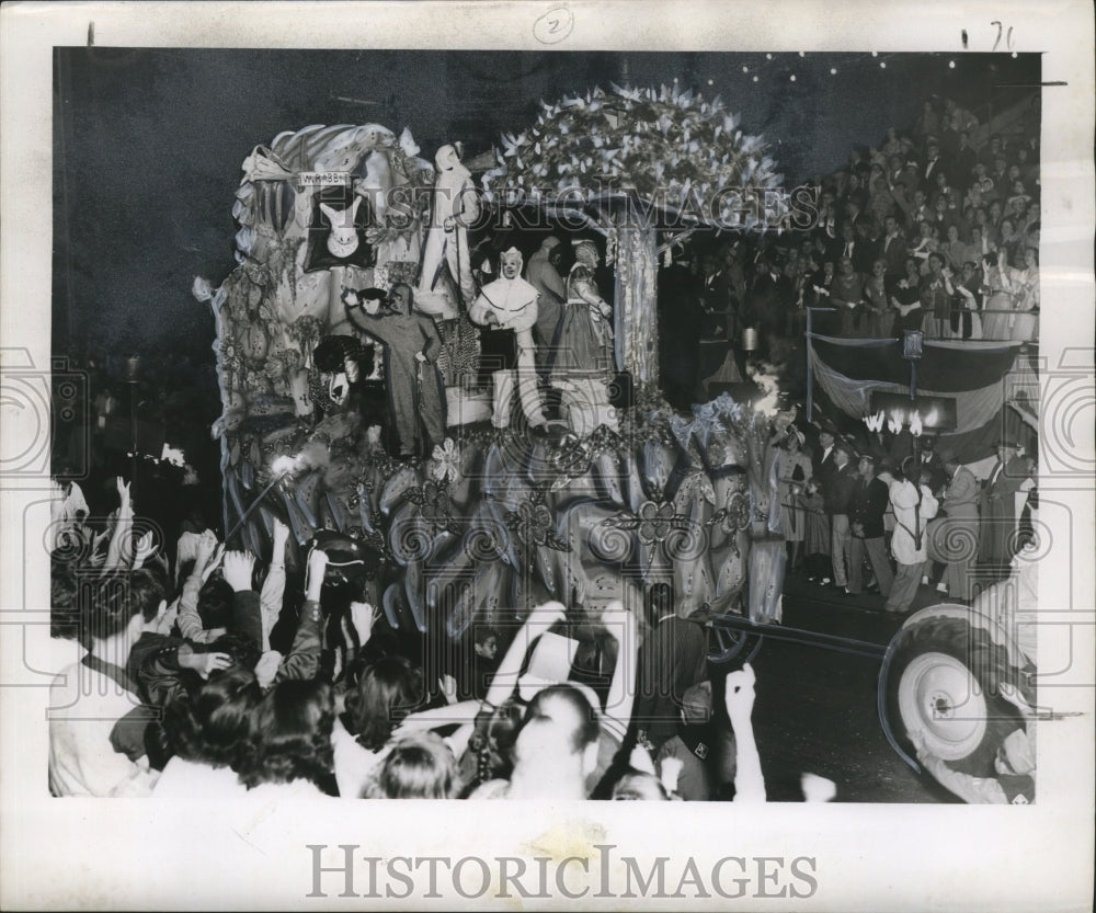 1954 Carnival Parade - Historic Images