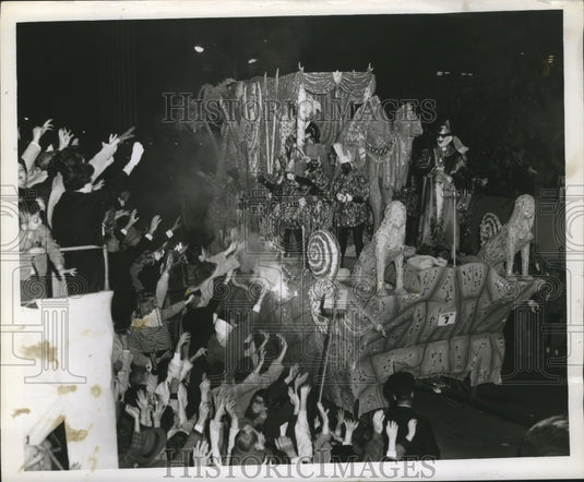 1959 Carnival Parade - Historic Images