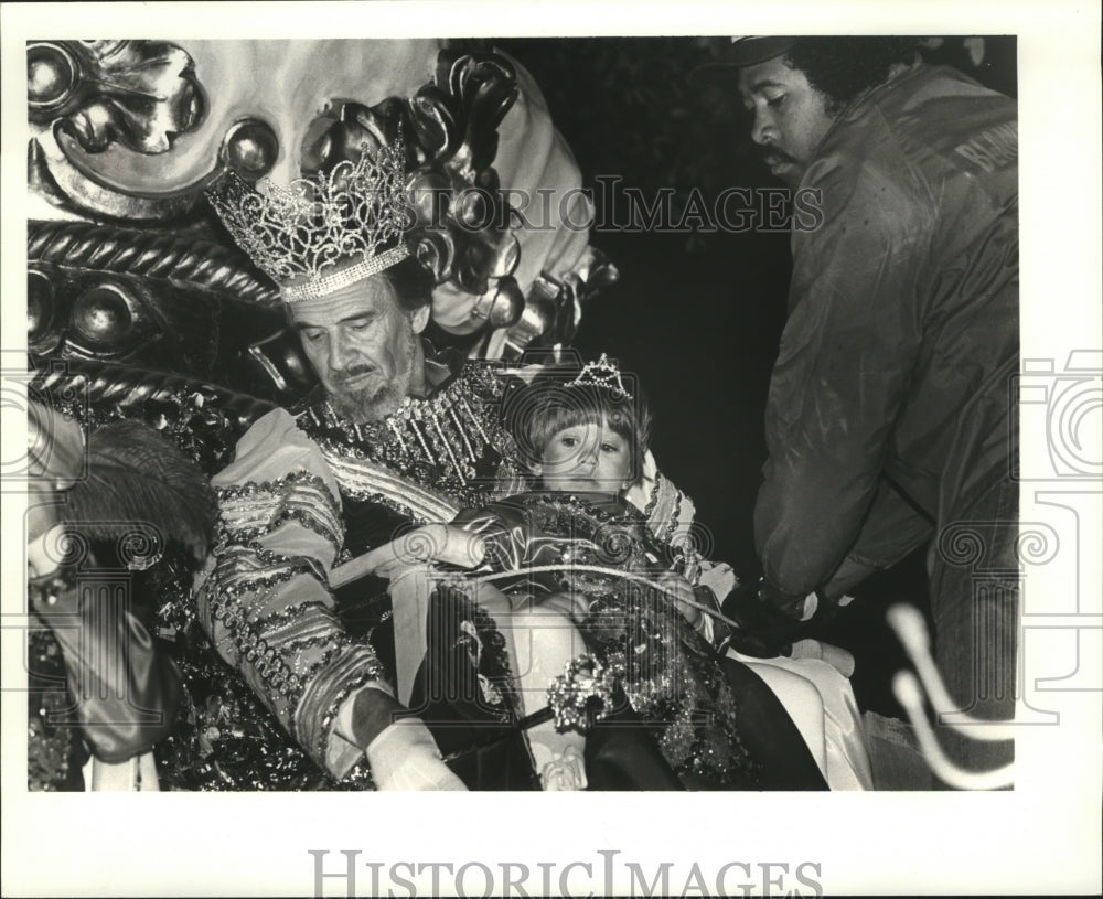 1983 Carnival Parade - Historic Images