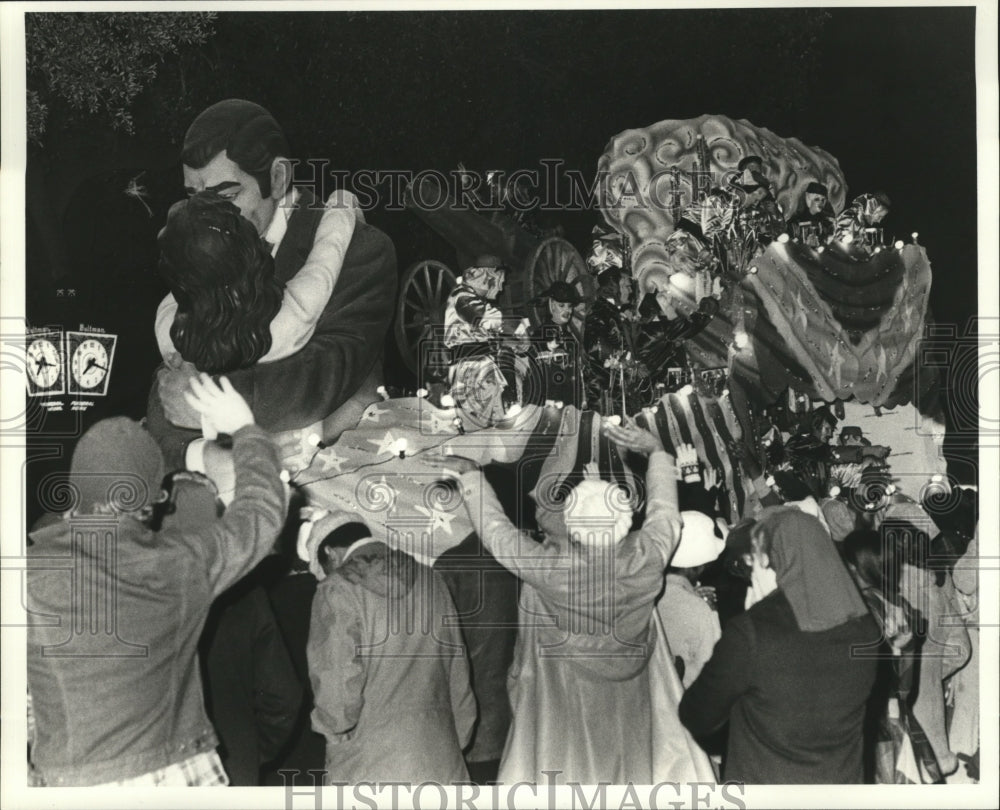 1980 Carnival Parade - Historic Images