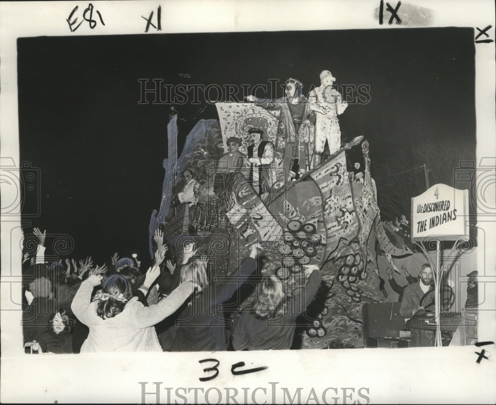 1975 We Discovered Indians Float in Krewe of Hermes Carnival Parade - Historic Images