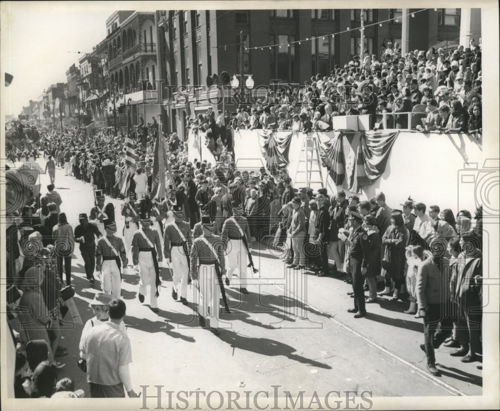 1967 Carnival Parade - Historic Images