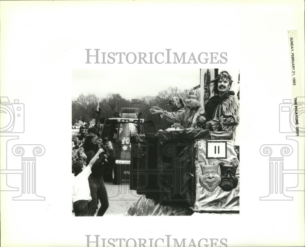 1993 Carnival Parade - Historic Images