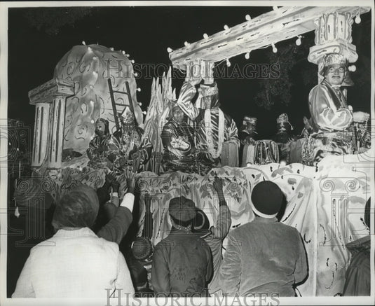 1975 Carnival Parade Krewe of Jupiter float.  - Historic Images
