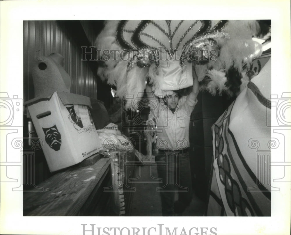 1993 Kevin Duzat Carries Collar for Marc Antony Carnival King Float - Historic Images