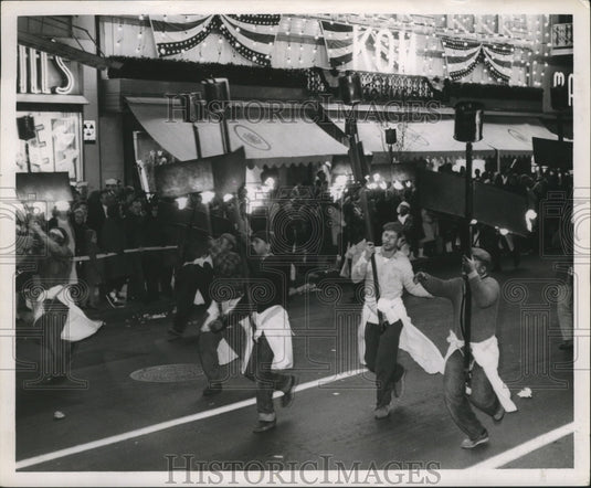 1963 Carnival Parade - Historic Images