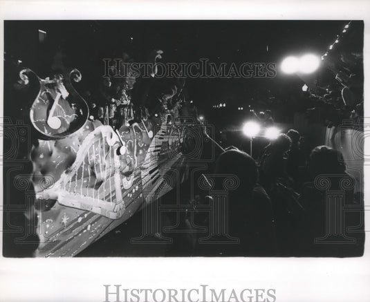 1956 Carnival Parade - Historic Images