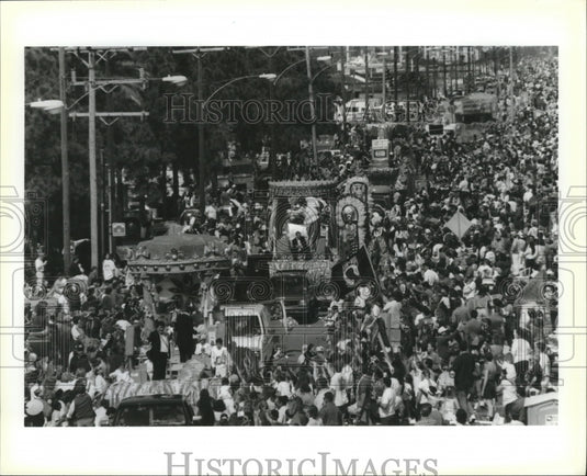 1993 Carnival Parade - Historic Images
