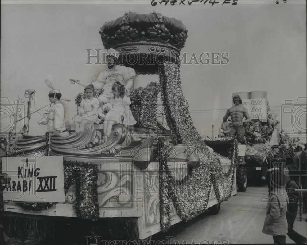 1978 Press Photo Carnival Parade- King Arabi XXII leads his merry group. - Historic Images