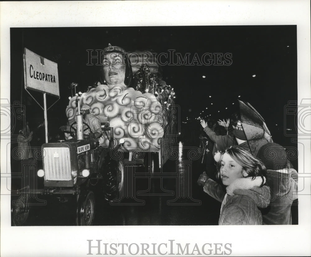 1978 Cleopatra Float in Kewe of Eve Parade at Mardi Gras Orleans - Historic Images