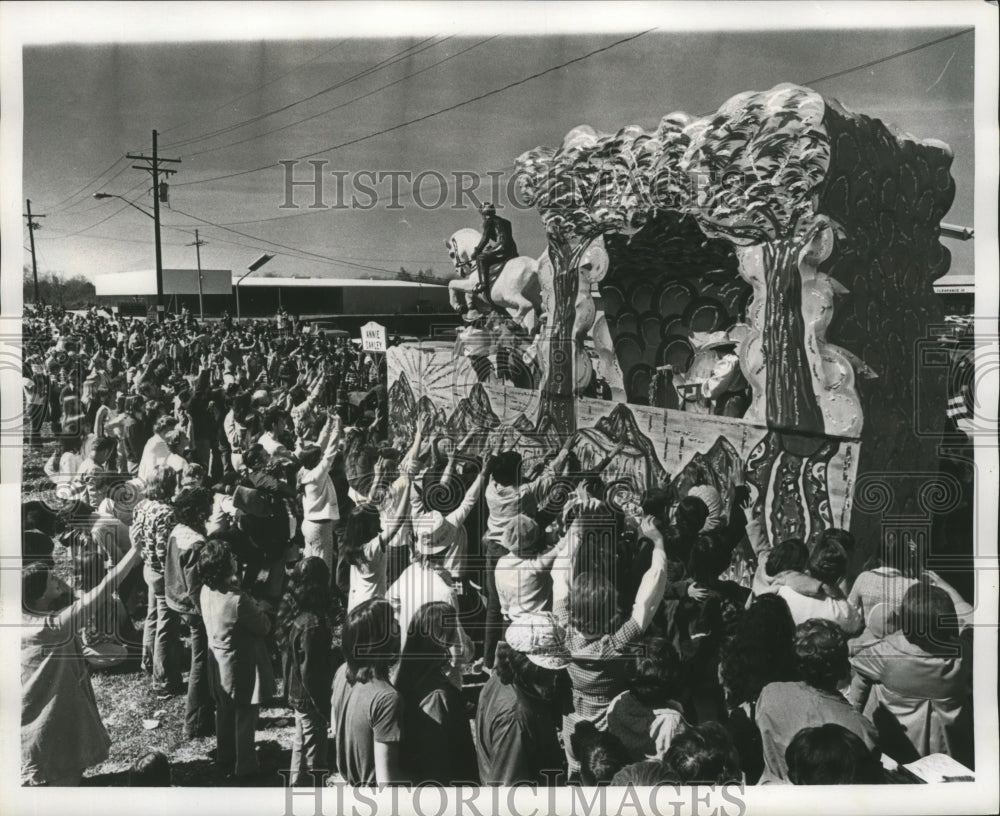 1974 Isis Parade Mardi Gras, New Orleans  - Historic Images