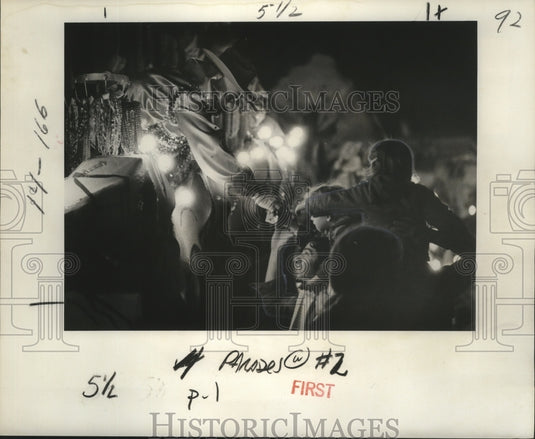 1977 Hercules Parade Cowboy Reaches To Boy In Crowd Mardi Gras - Historic Images