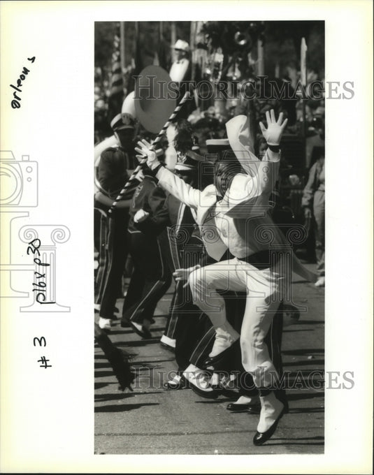 1993 Carnival Parade - Historic Images