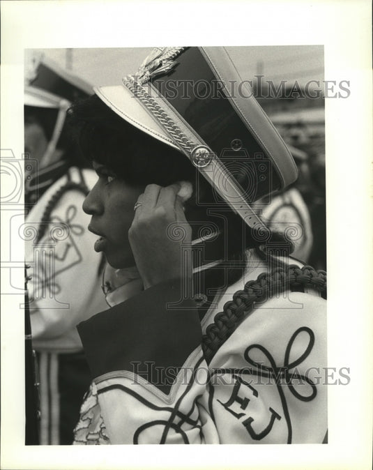 1989 Carnival Parade - Historic Images