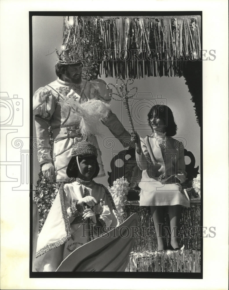 1982 Press Photo Carnival Parade King of Mid City and &quot;Lil&quot; Queen, Ann Scarmardo - Historic Images