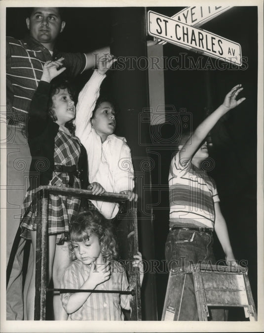1962 Carnival Parade - Historic Images