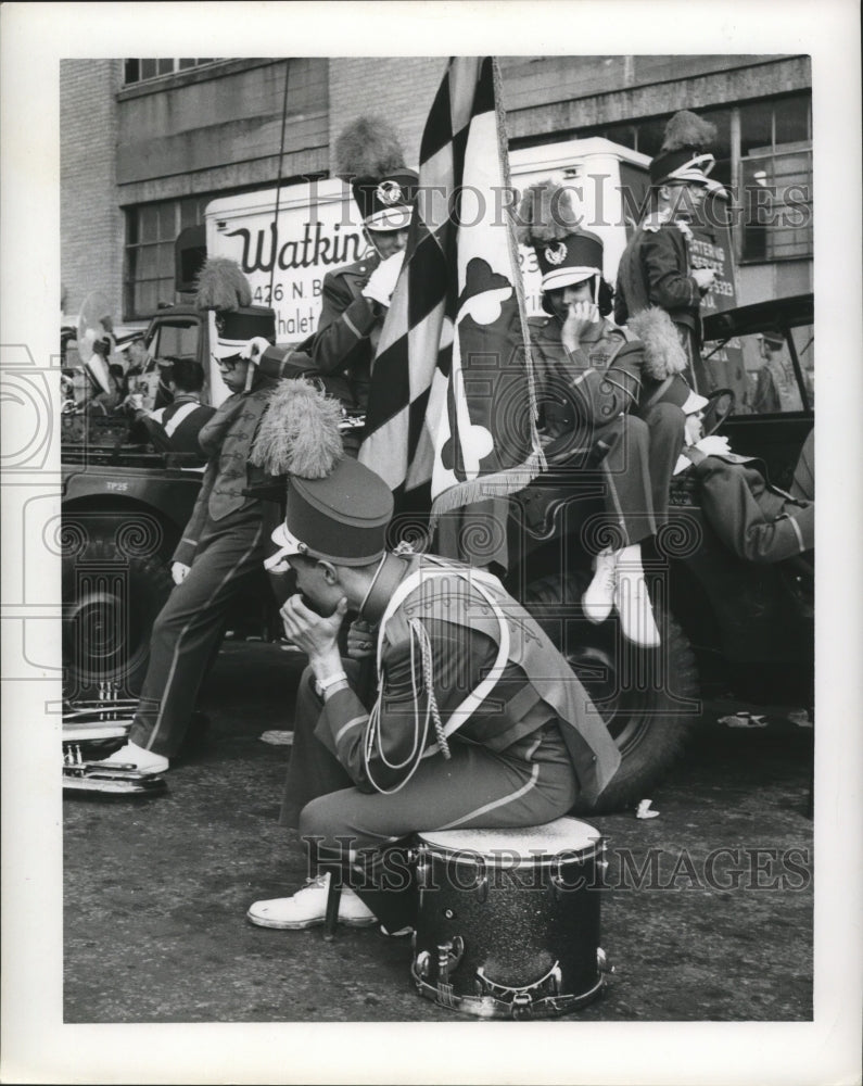 1965 Carnival Parade - Historic Images