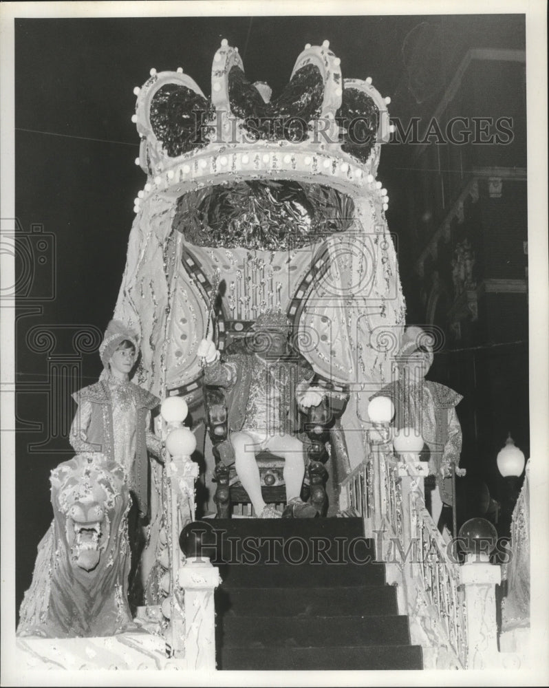 1973 King of Krewe of Hermes with Scepter in Hand at Mardi Gras - Historic Images