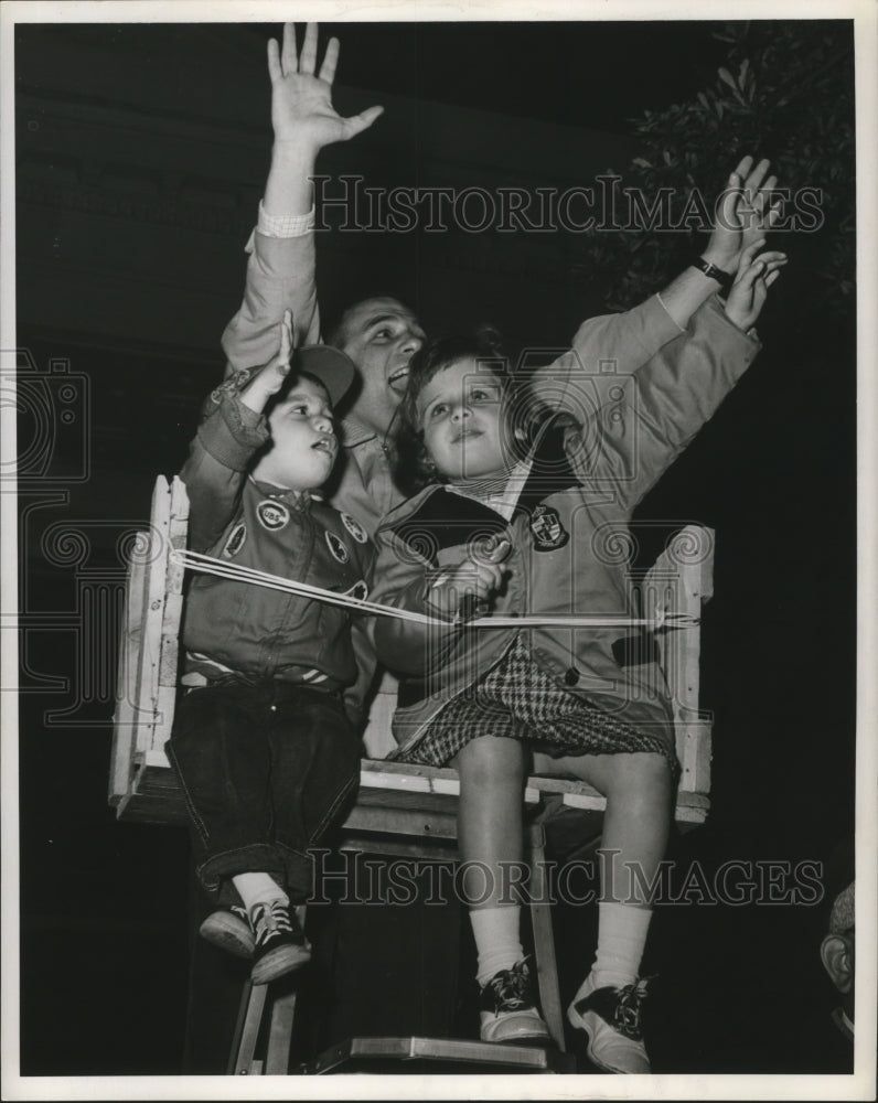 1961 Man and Two Kids in Hermes Carnival Parade Saint Charles Avenue - Historic Images