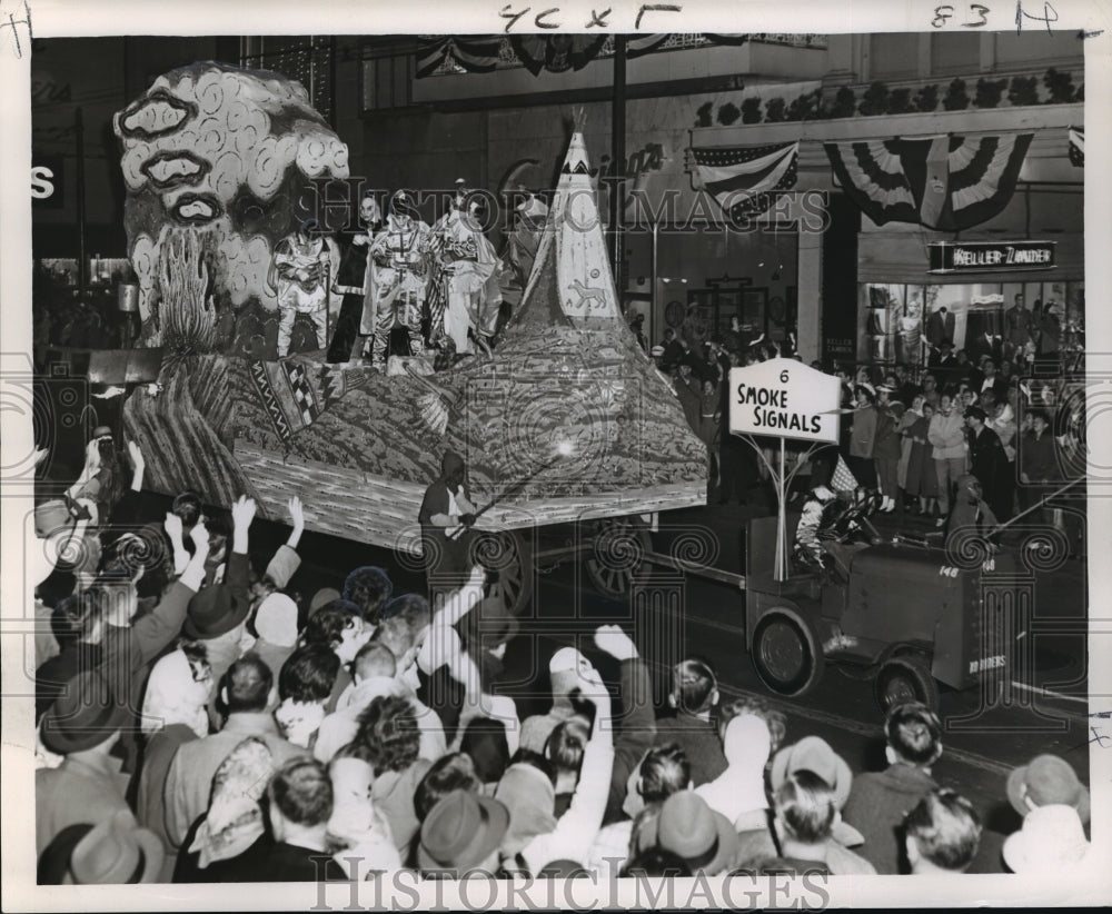 1962 Carnival Parade - Historic Images