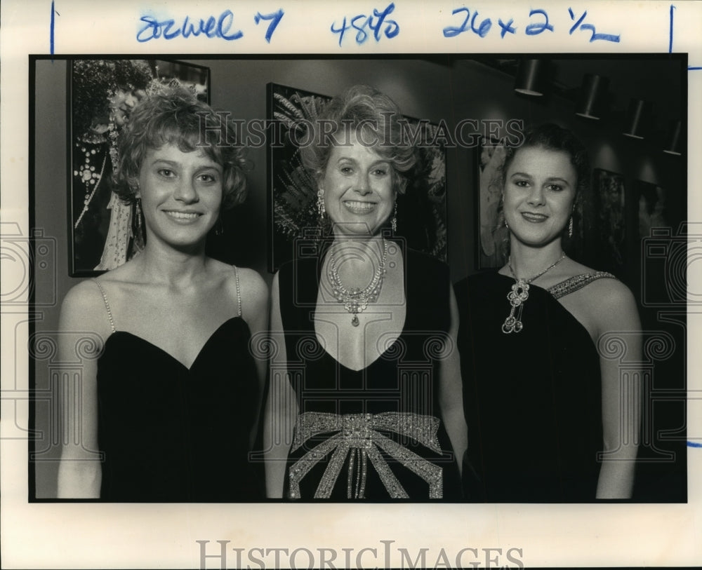 1991 Ladies at the Krewe of Babylon Mardi Gras Ball  - Historic Images