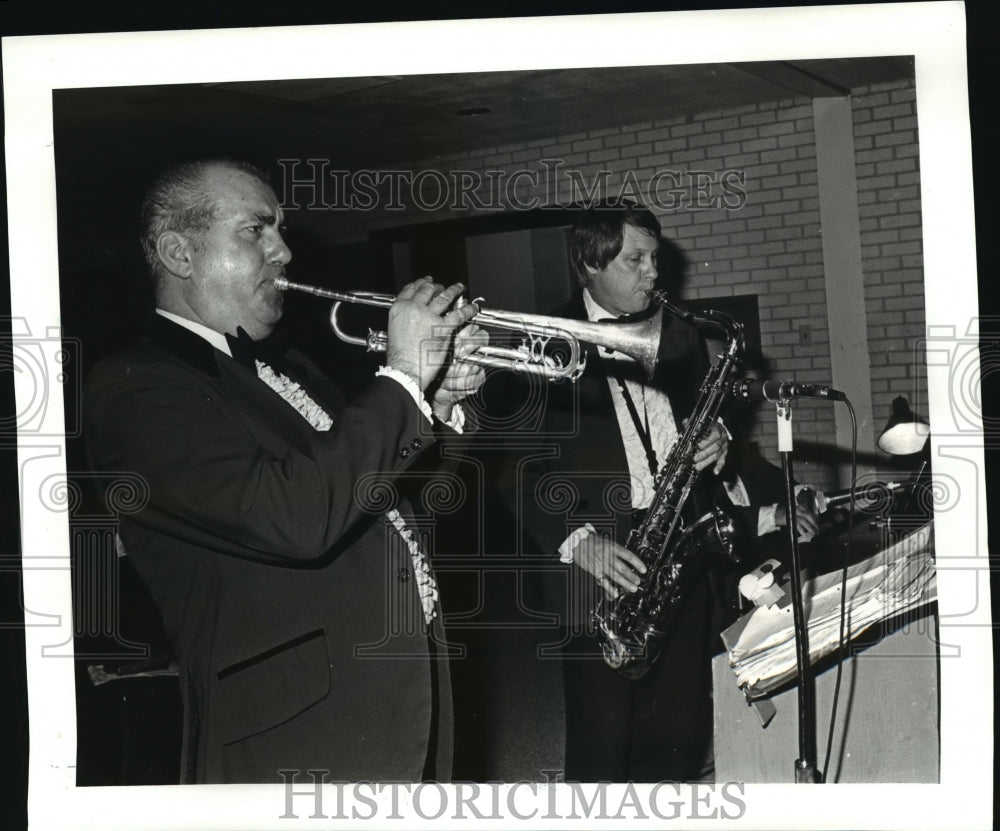 1986 Musicians at the St. Bernard Jubilee Mardi Gras Ball - Historic Images