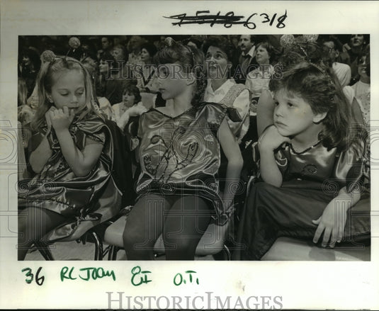 1986 St. Joan of Arc School students at the Krewe Jeanne d'Arc ball - Historic Images