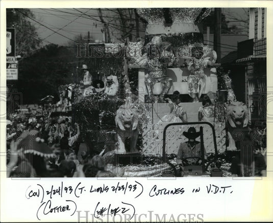 1993 Carnival Parade - Historic Images