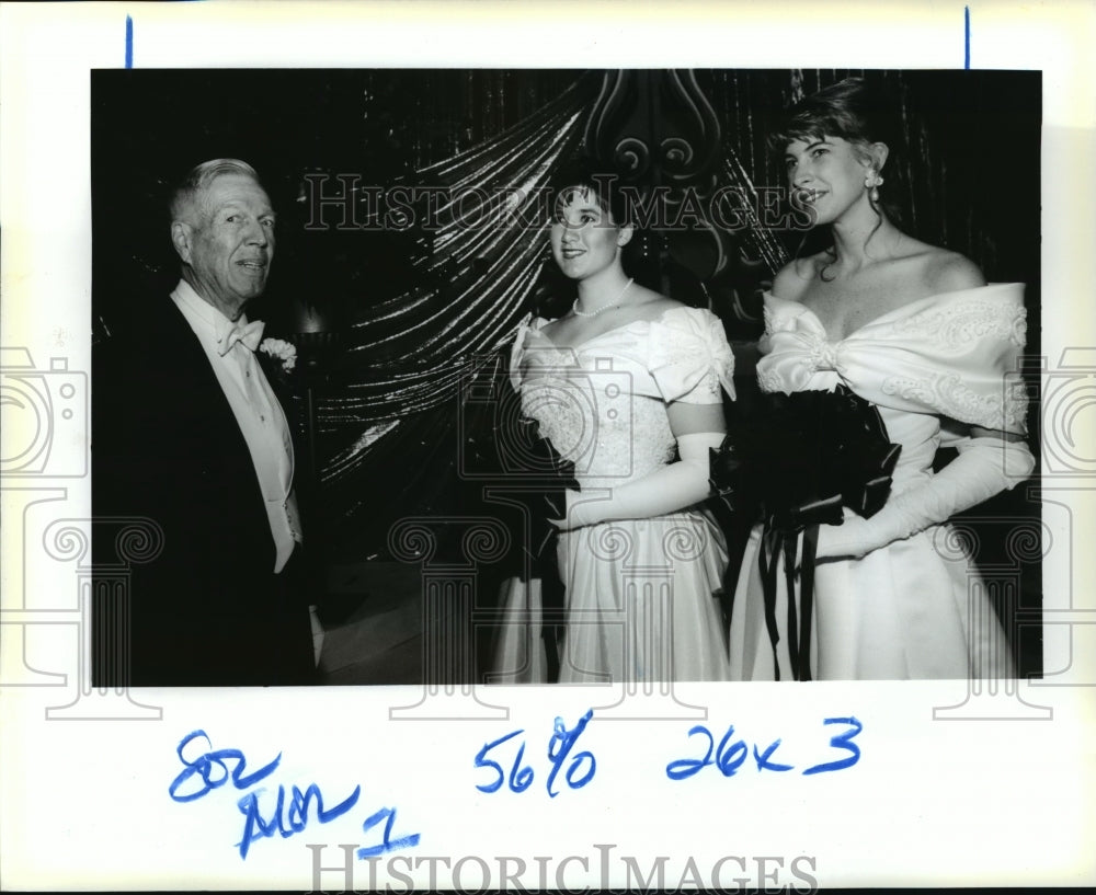 1990 Atwood Rice, Laurel Salley, Heather Christy at Mardi Gras Ball - Historic Images