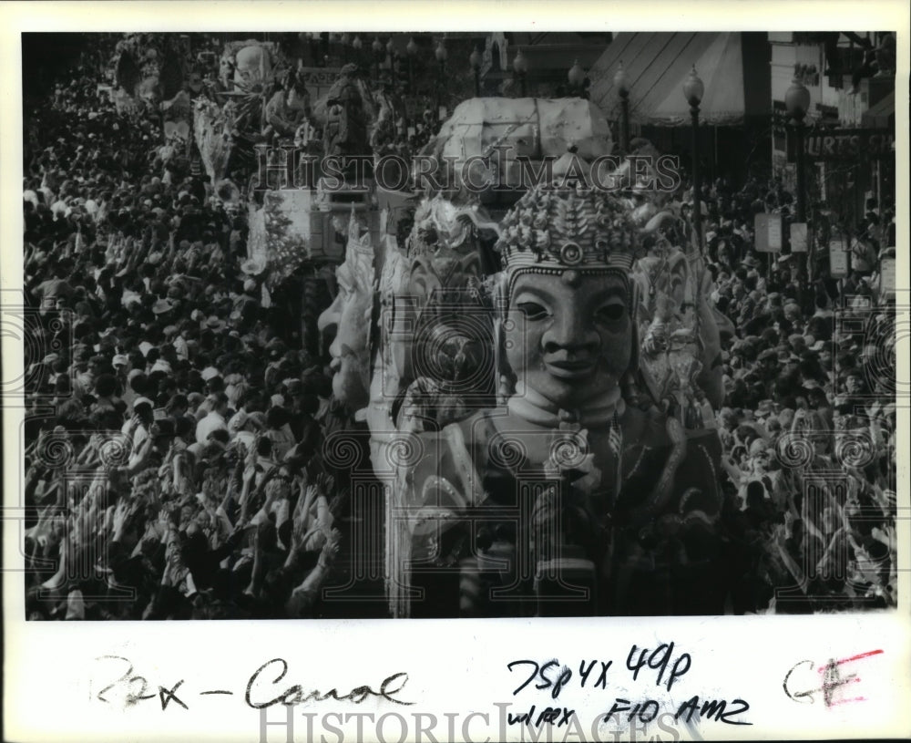 1991 Krewe of Rex Parade Rolls Into Controversy on Segragation Law - Historic Images