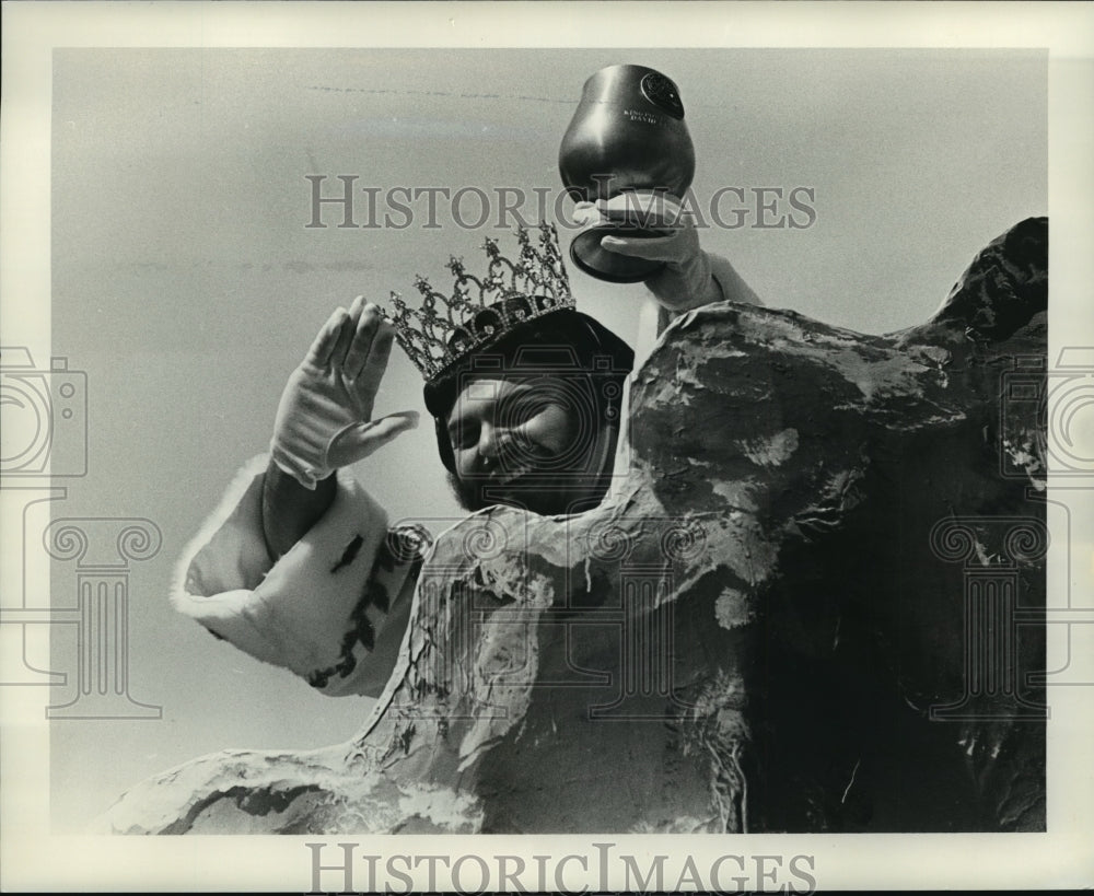 1985 Press Photo Dave Lemaire, King of the Pontchartrain Mardi Gras Parade - Historic Images