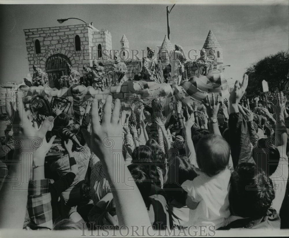 1977 Castle float in Okeanos Mardi Gras Parade  - Historic Images