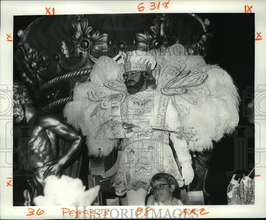 1988 King of the Pegasus Mardi Gras parade  - Historic Images