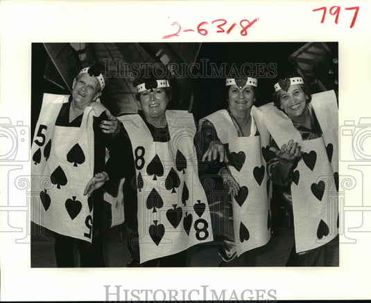 1989 Carnival Ball - Historic Images