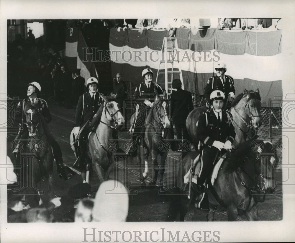 1969 Carnival Parade - Historic Images