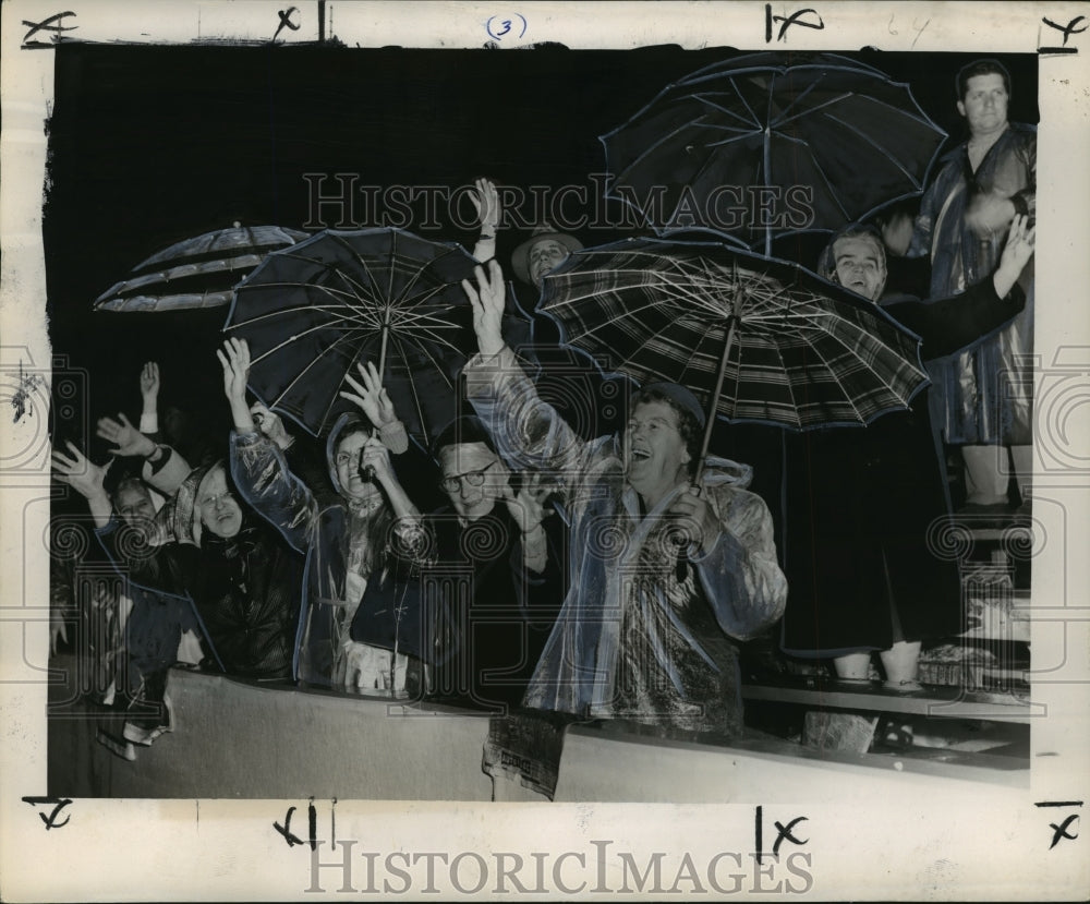 1954 Carnival Parade - Historic Images