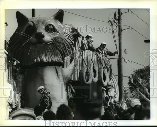 1996 Carnival Parade - Historic Images