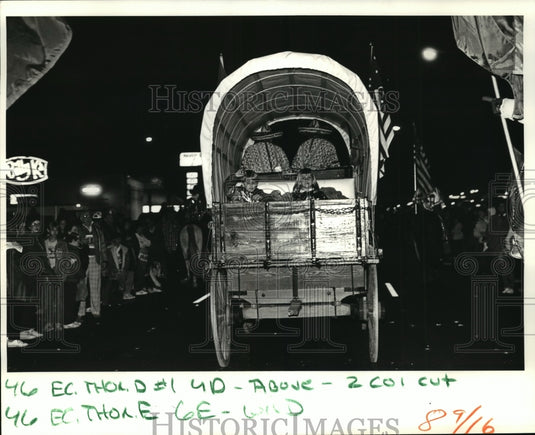 1987 Joshua Poche & Danielle Gullick Toss Throws for Thor Parade - Historic Images