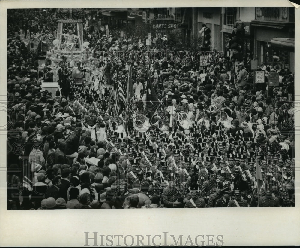 1978 Carnival Parade - Historic Images