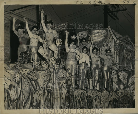 1962 Carnival Parade - Historic Images