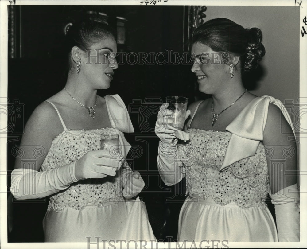 1980 Carnival Ball - Historic Images