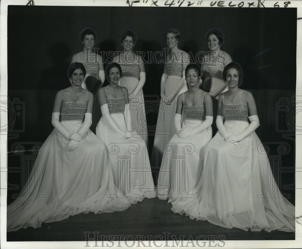 1975 Carnival Ball Maids in this year&#39;s Hermes court.  - Historic Images