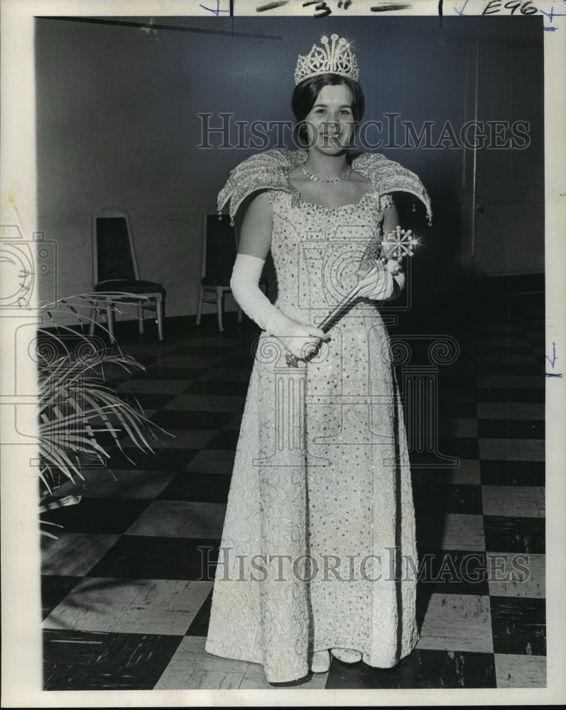 1972 Carnival Ball - Historic Images