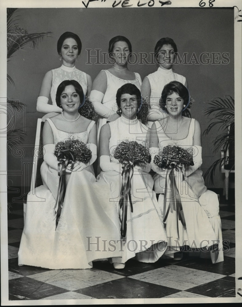 1975 Carnival Ball - Historic Images