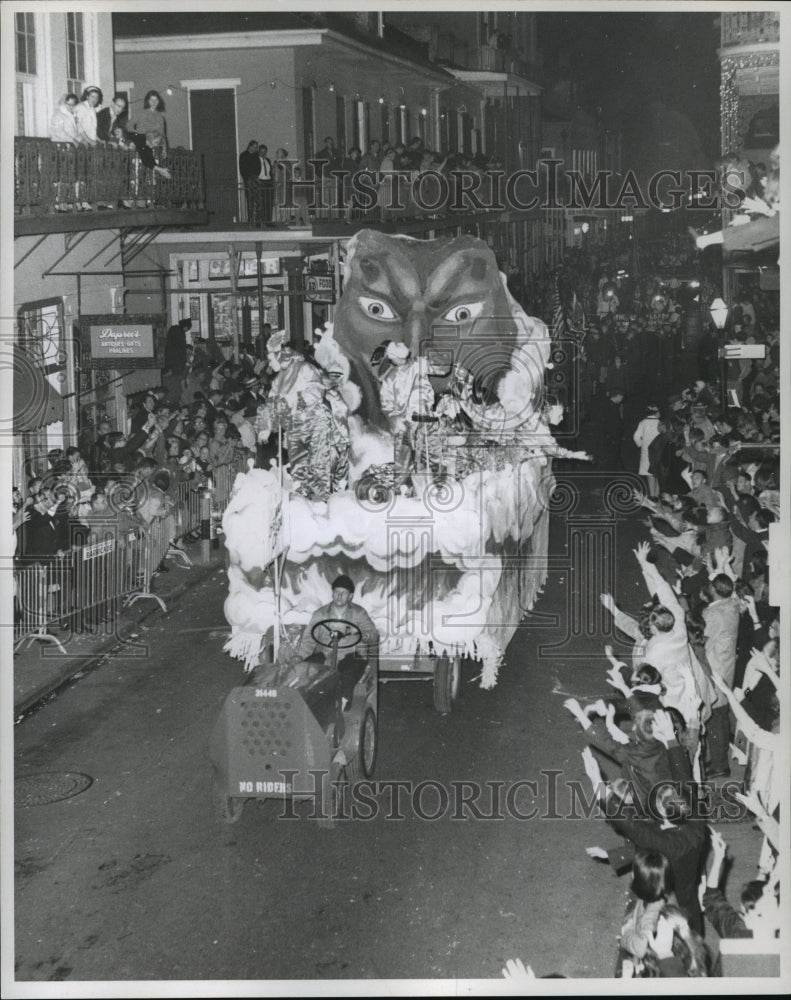 1968 Carnival Parade - Historic Images