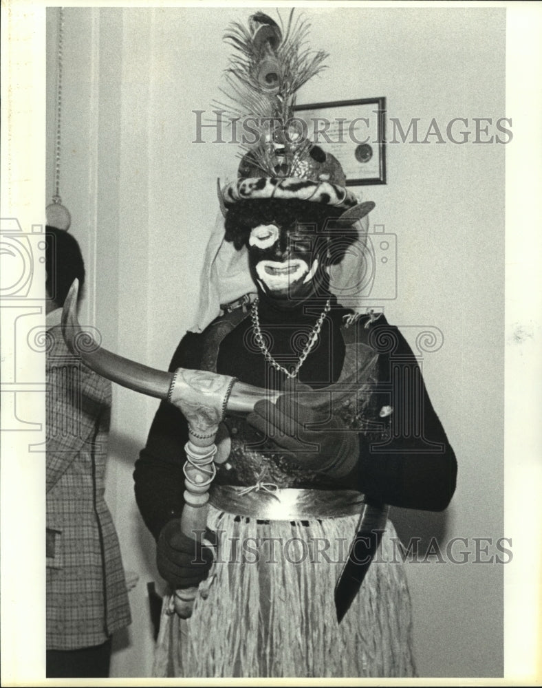 1981 Carnival Parade - Historic Images