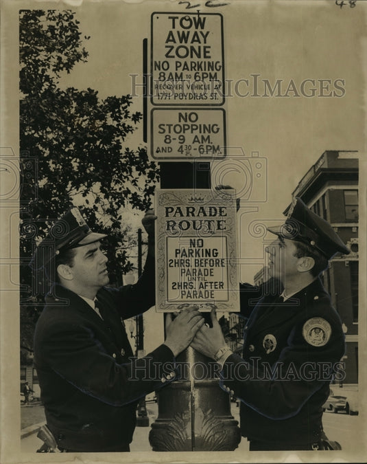 1962 Carnival Parade - Historic Images